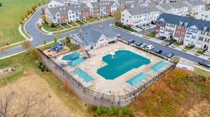 40. Back exterior.jpg