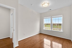 21. Upper bedroom.jpg