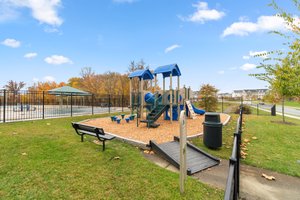 41. Back exterior.jpg