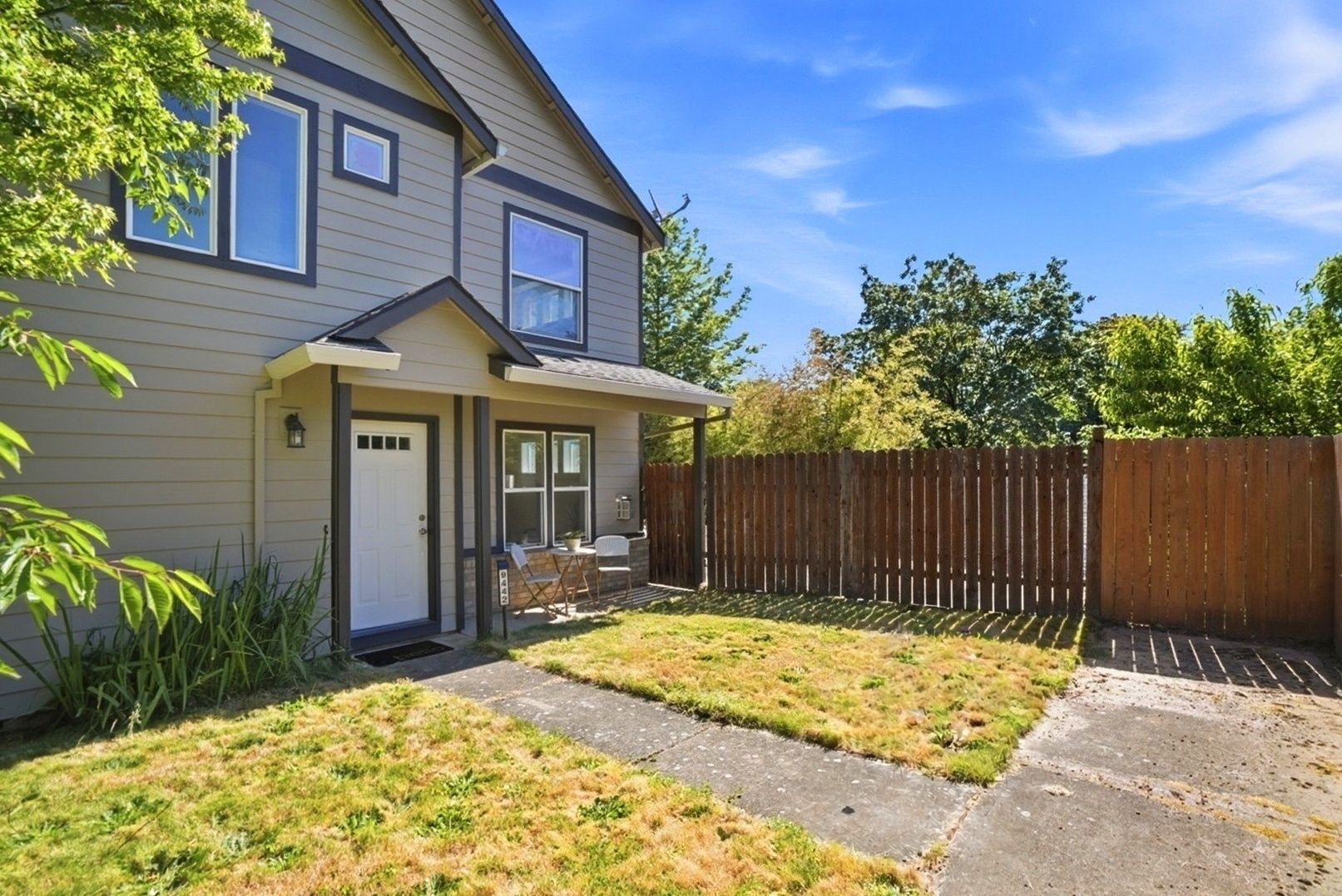  Photo 4