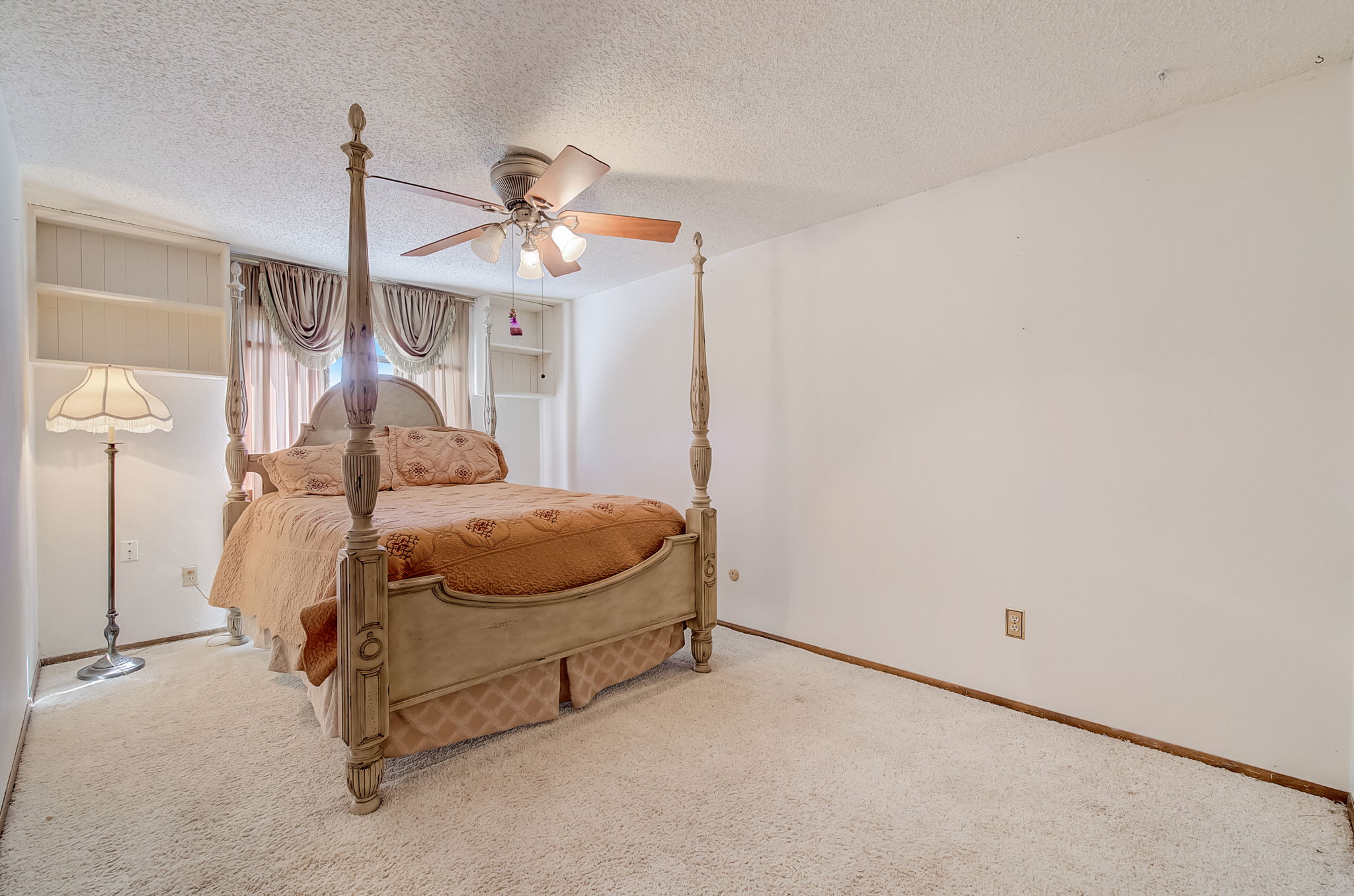  Sierra Dr-023