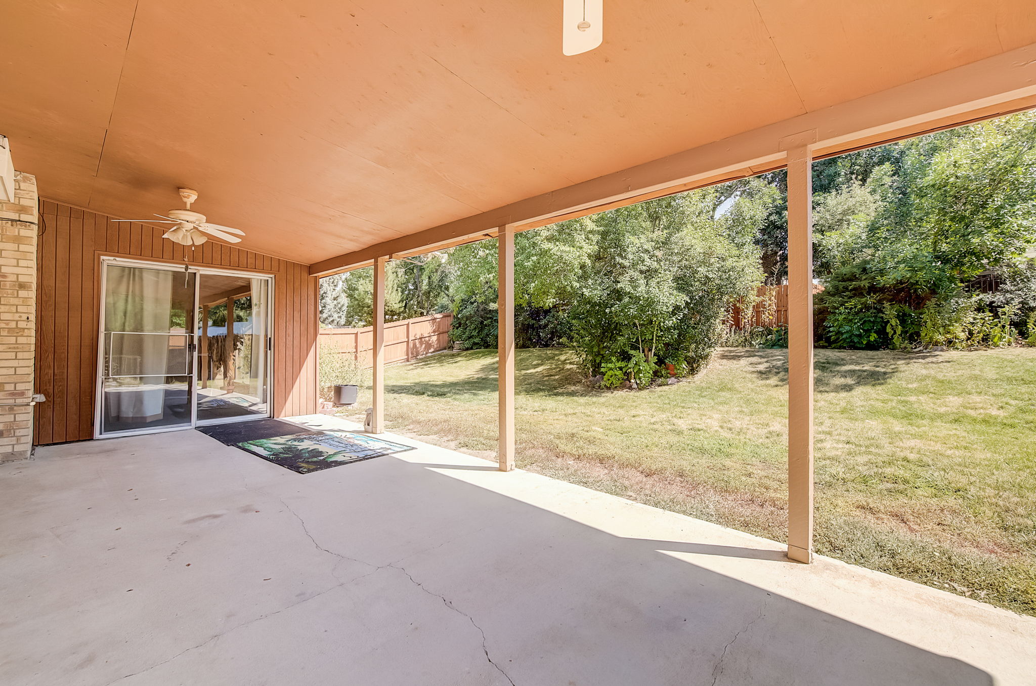  Sierra Dr-032