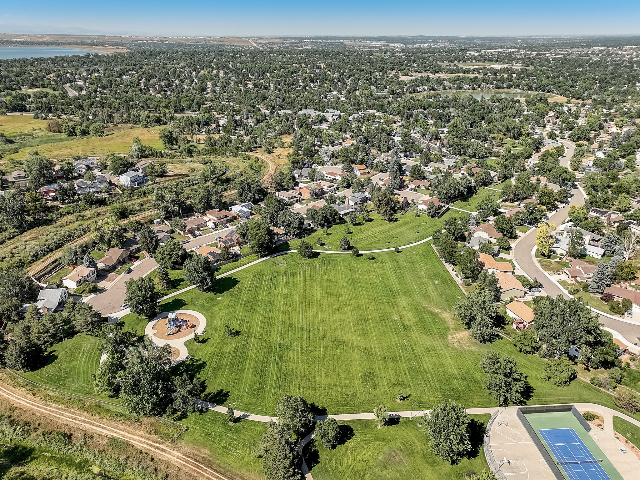  Sierra Dr-048