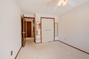  Sierra Dr-021