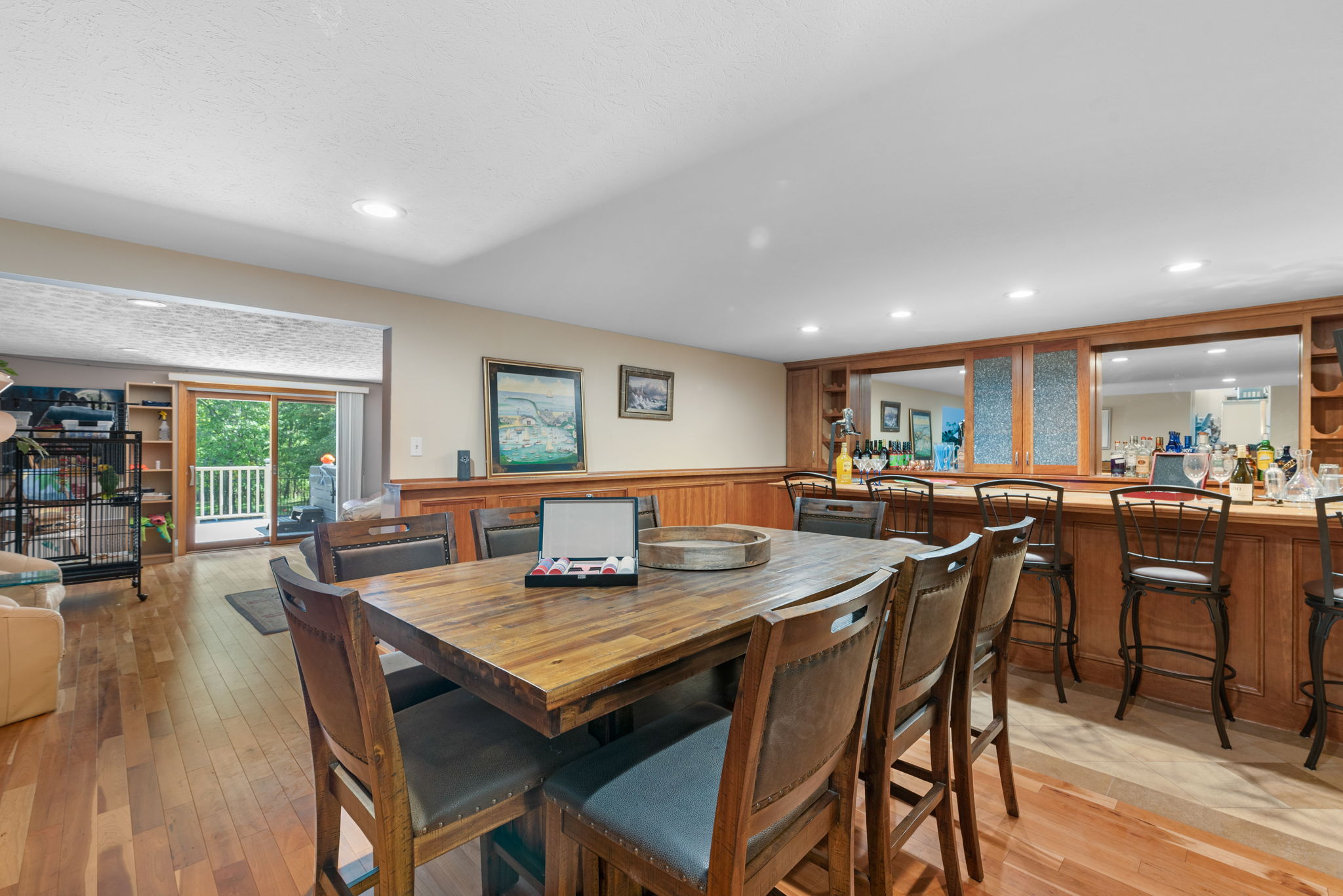 9445 Barr Rd, Brecksville, OH 44141 VillaPic