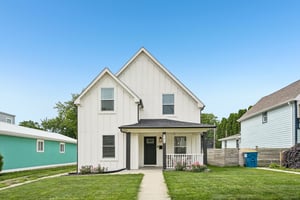 E Minnesota St-S1806-001.jpg