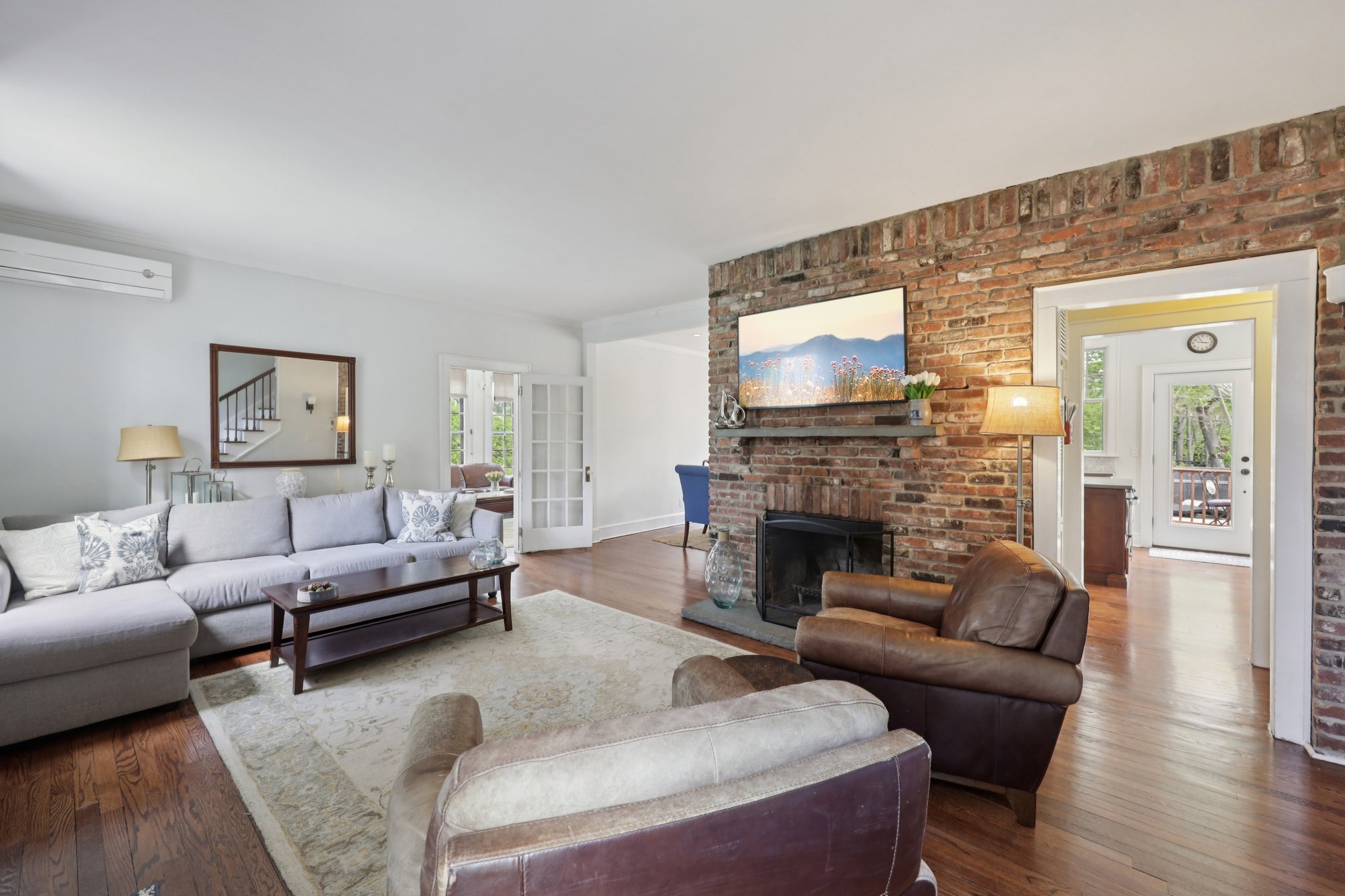 Harrison Dr-L2504-012.jpg