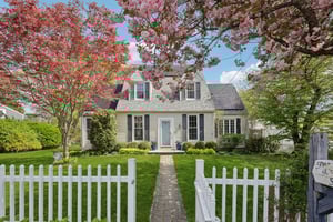 Harrison Dr-L2504-001.jpg