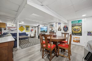 Harrison Dr-L2504-020.jpg