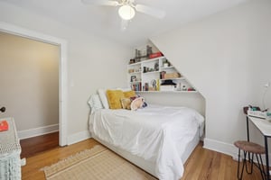 Harrison Dr-L2504-040r.jpg