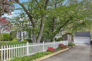 Harrison Dr-L2504-051r.jpg