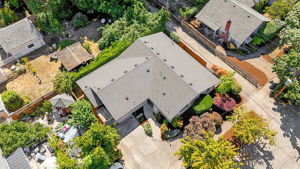  Photo 0