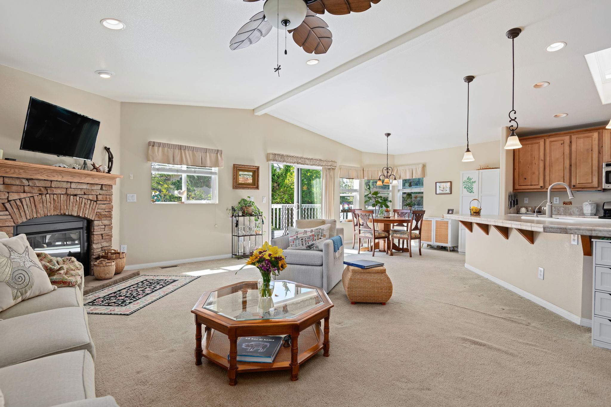 05-Living Room
