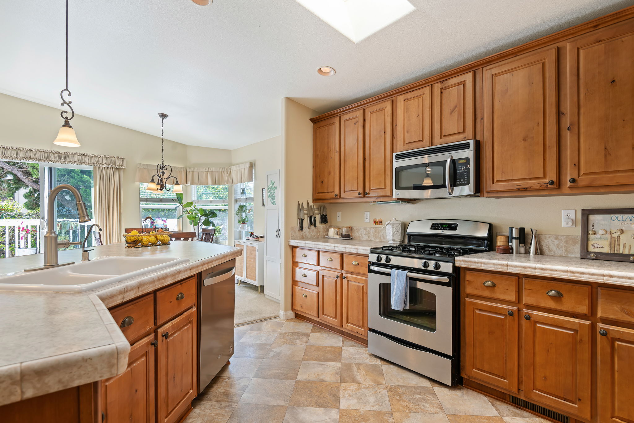 12-Kitchen