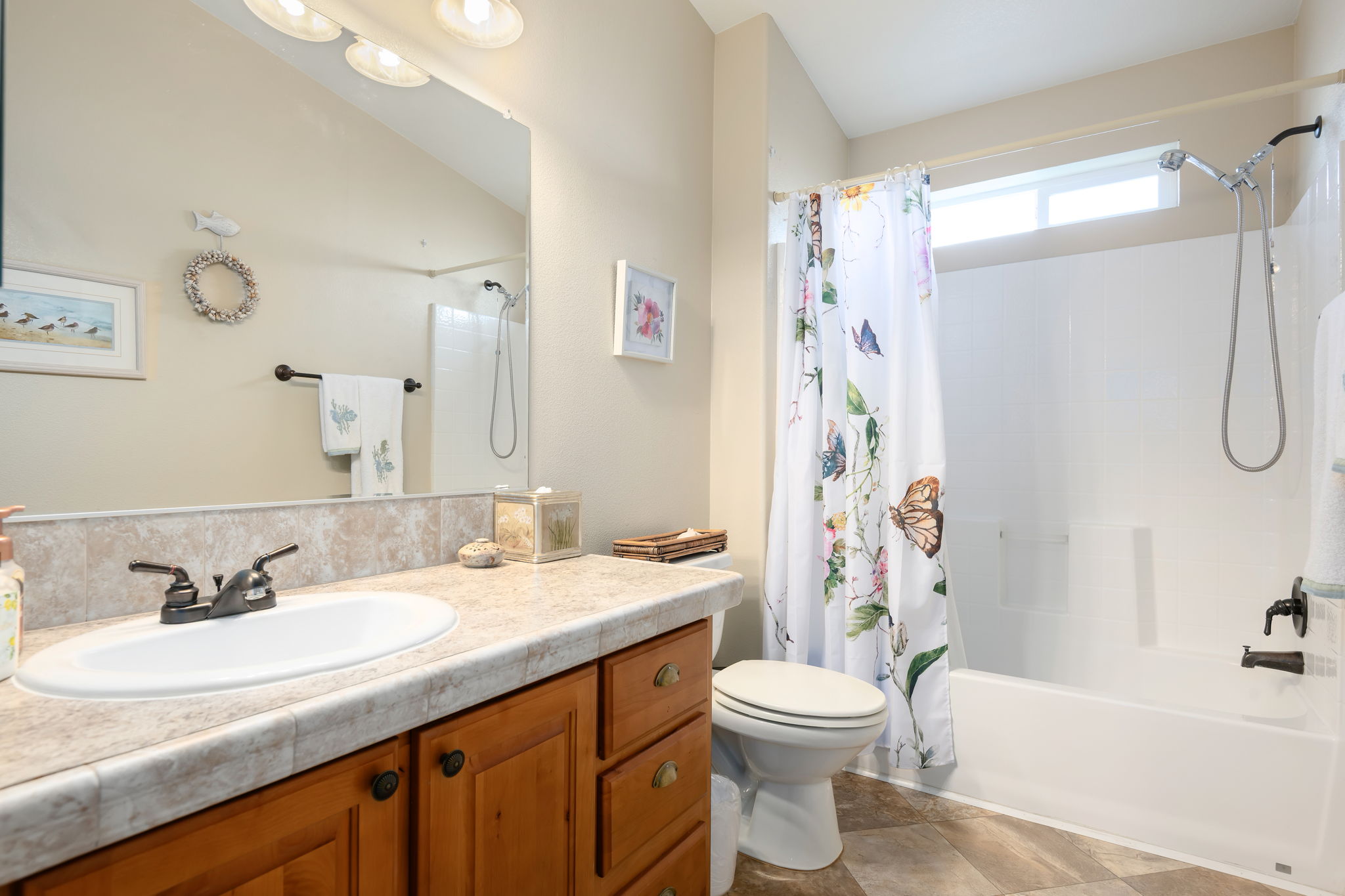 23-Bathroom 2