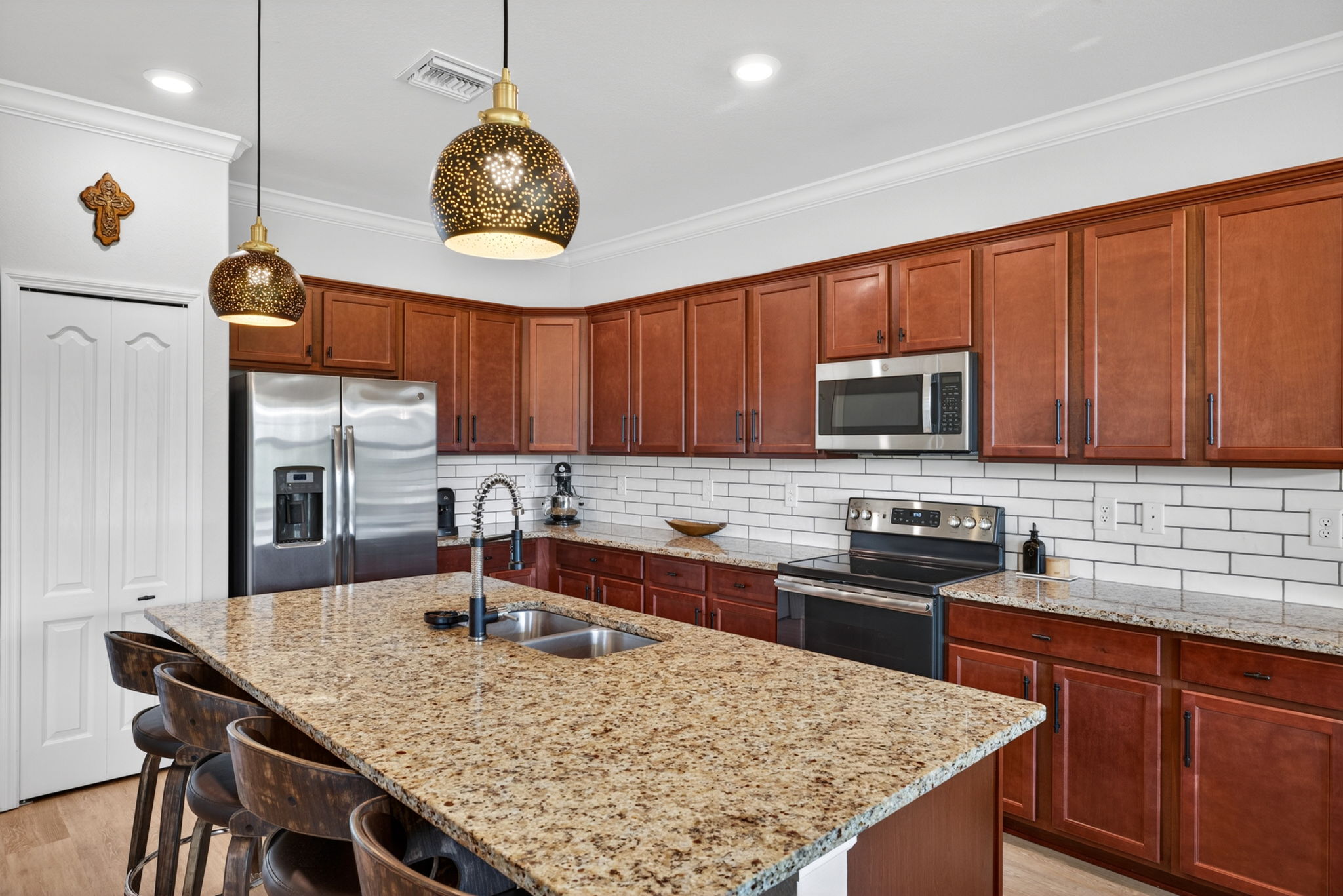 Kitchen 1 of 4