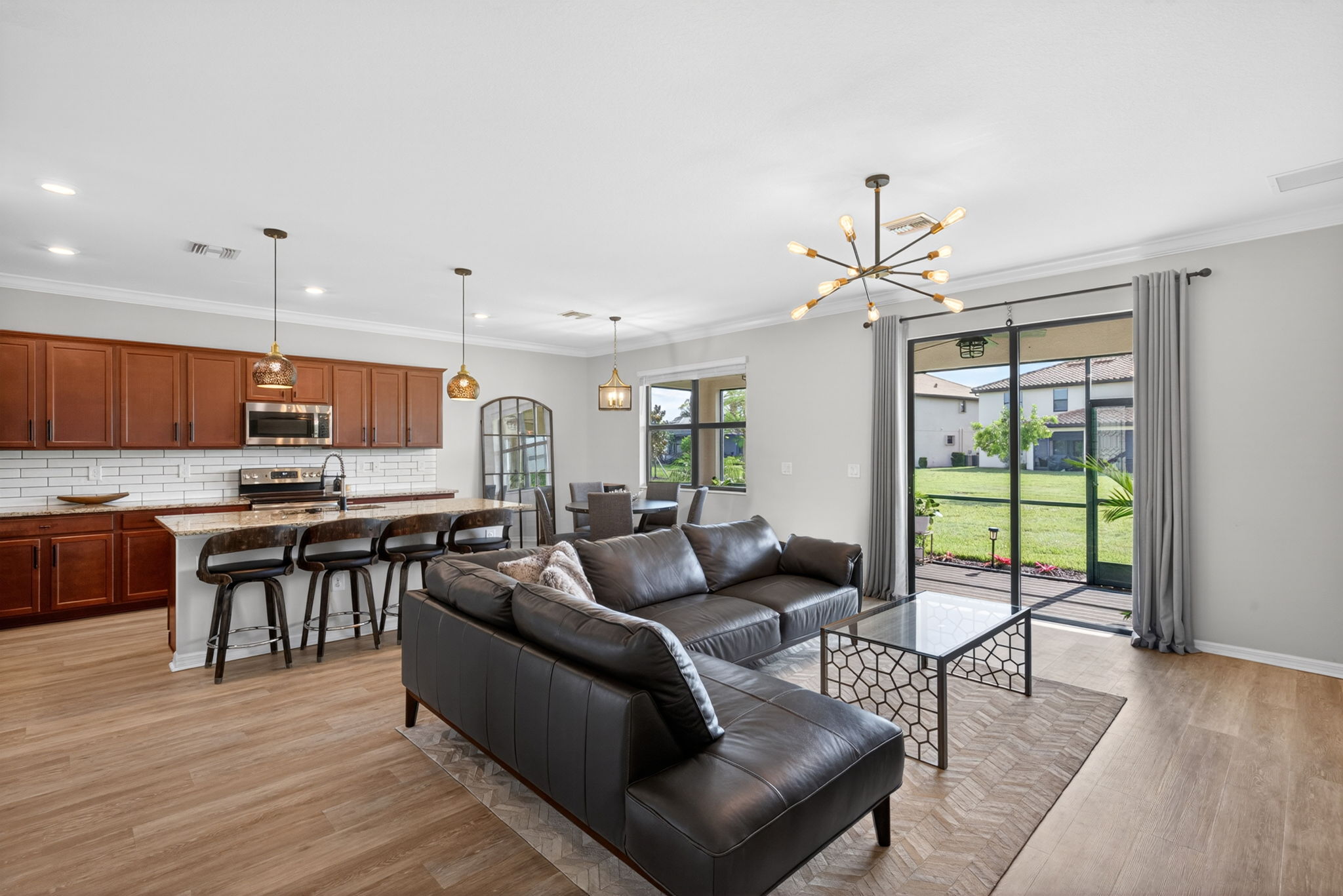 Living Room 1 of 5