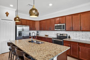 Kitchen 1 of 4