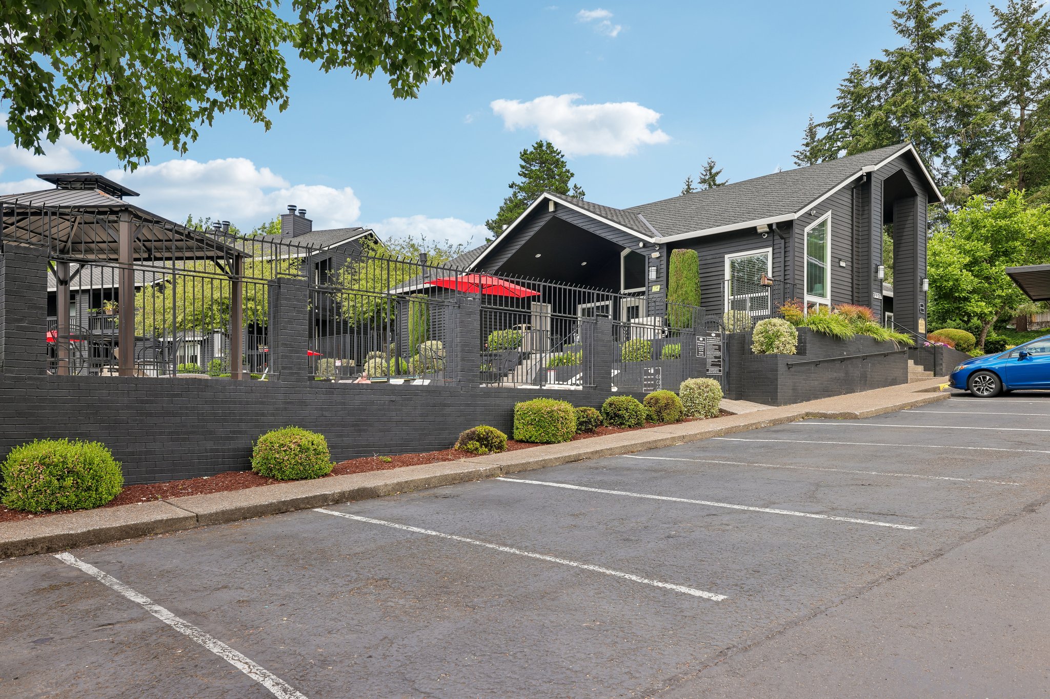 SW 146th Terrace 5-S1906-009.jpg