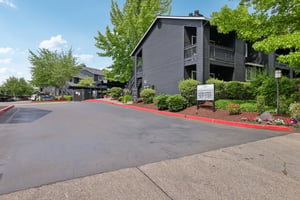 SW 146th Terrace 5-S1906-004.jpg
