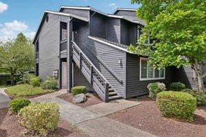 SW 146th Terrace 5-S1906-006.jpg