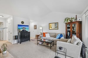 SW 146th Terrace 5-S1906-013.jpg