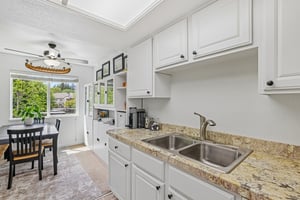 SW 146th Terrace 5-S1906-021.jpg
