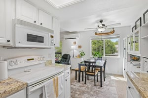 SW 146th Terrace 5-S1906-022.jpg