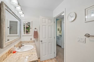 SW 146th Terrace 5-S1906-024.jpg