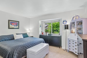 SW 146th Terrace 5-S1906-026.jpg