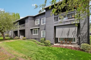 SW 146th Terrace 5-S1906-030.jpg