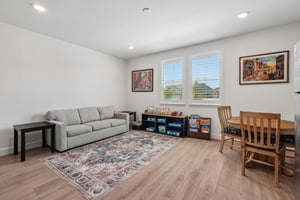 Quintero Ave-S3107-027.jpg
