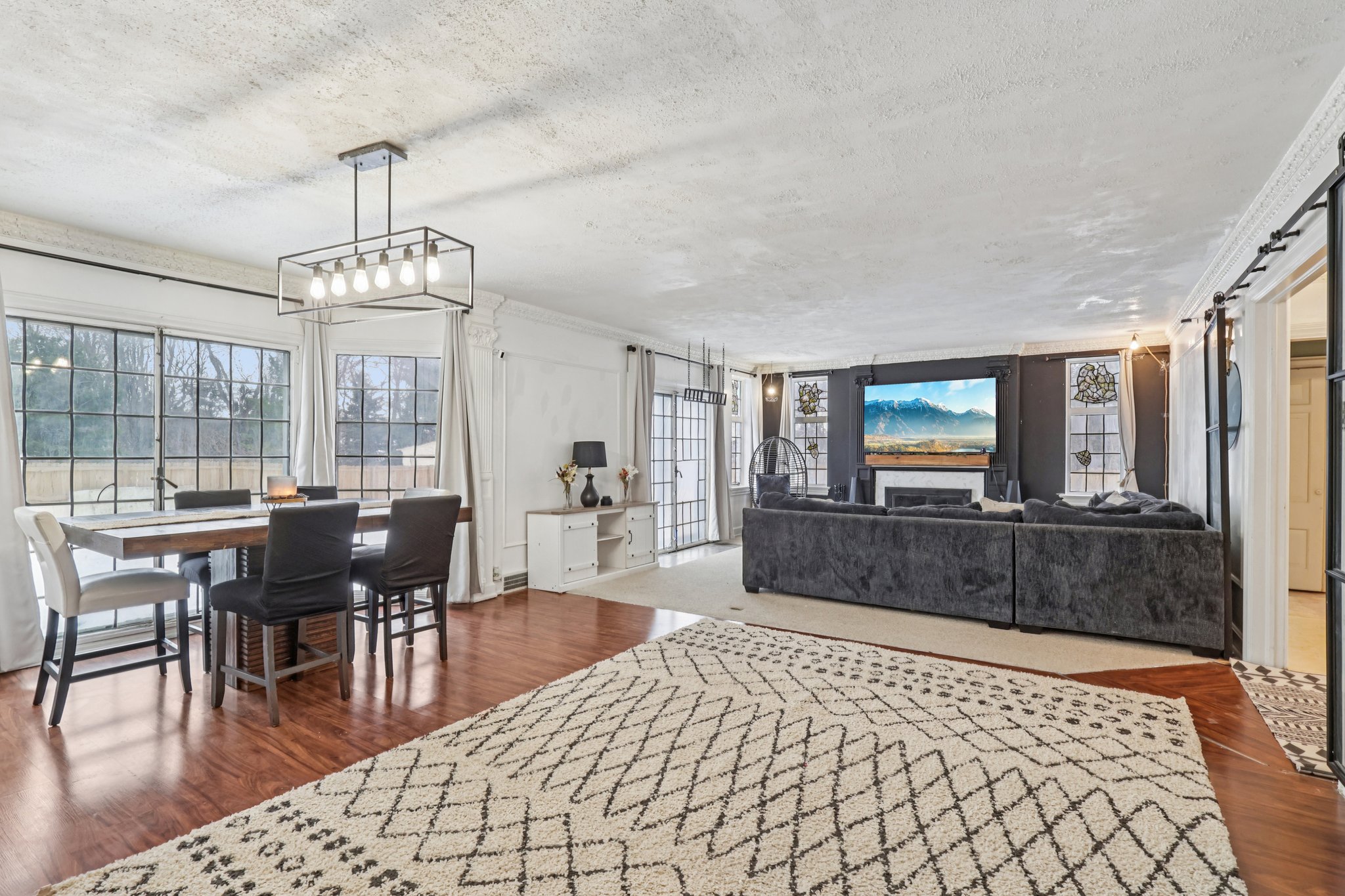 Whalers Cv-S1202-009.jpg