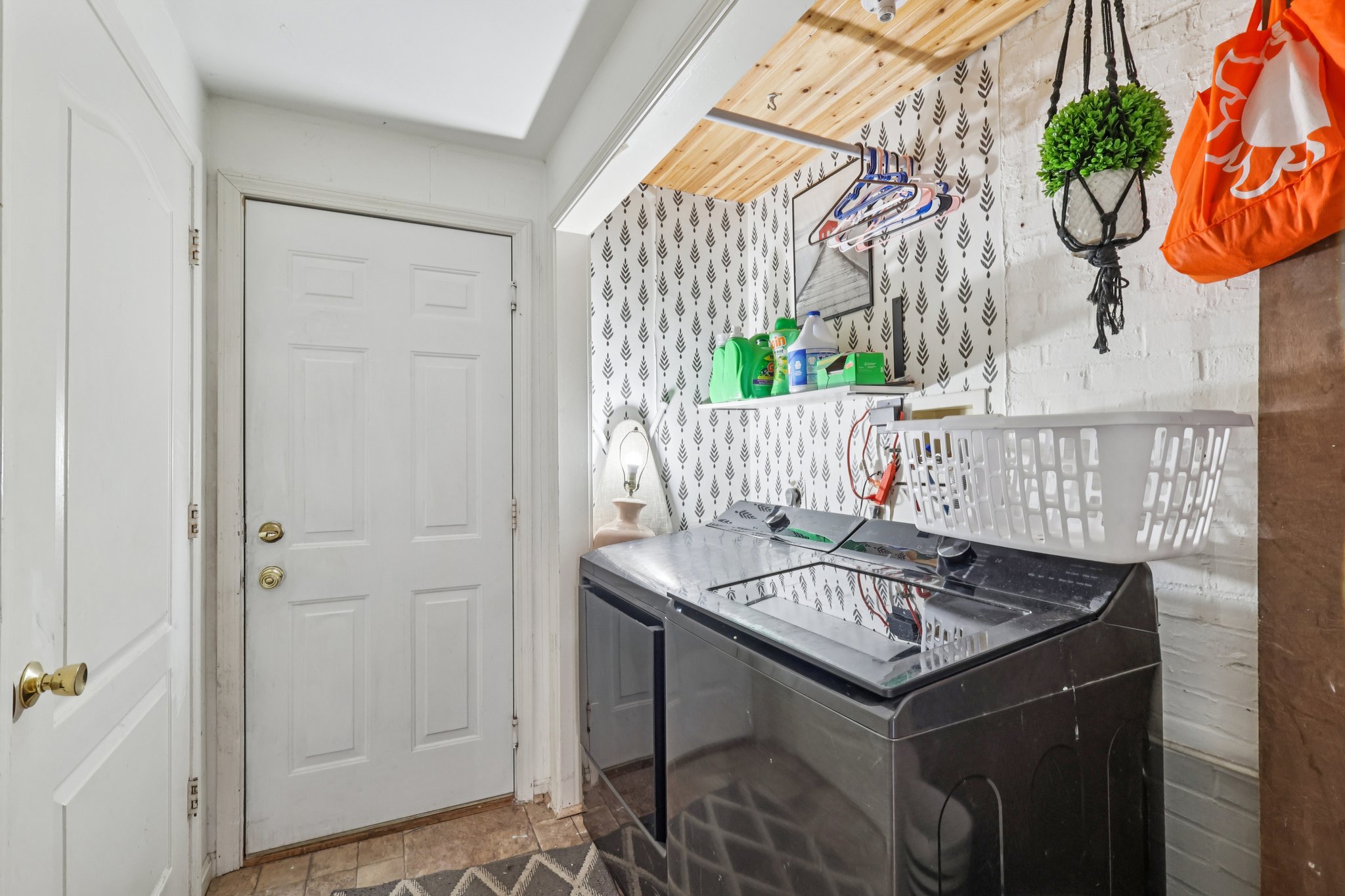 Whalers Cv-S1202-021.jpg