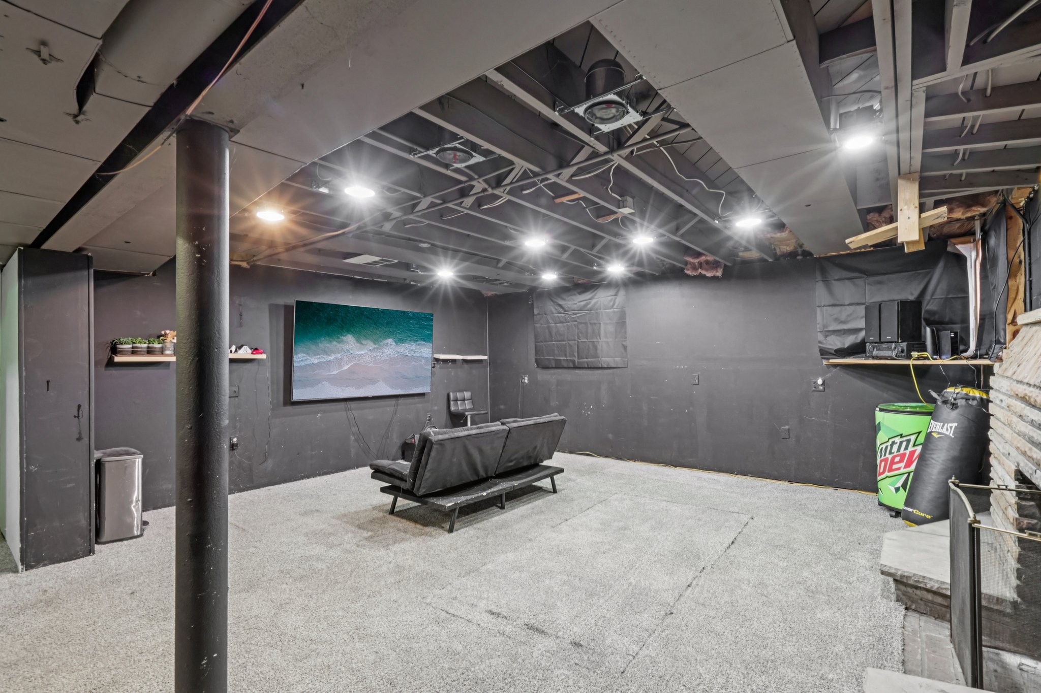 Whalers Cv-S1202-043.jpg