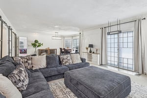 Whalers Cv-S1202-006.jpg