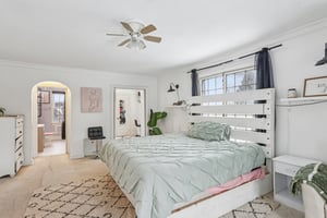 Whalers Cv-S1202-029.jpg