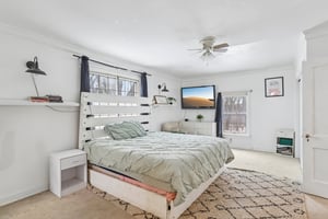 Whalers Cv-S1202-031.jpg