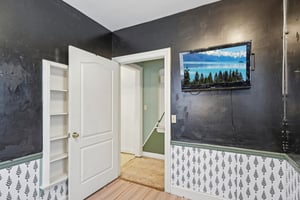 Whalers Cv-S1202-041.jpg