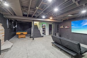 Whalers Cv-S1202-044.jpg