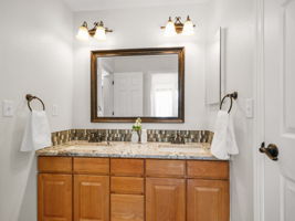  Photo 49