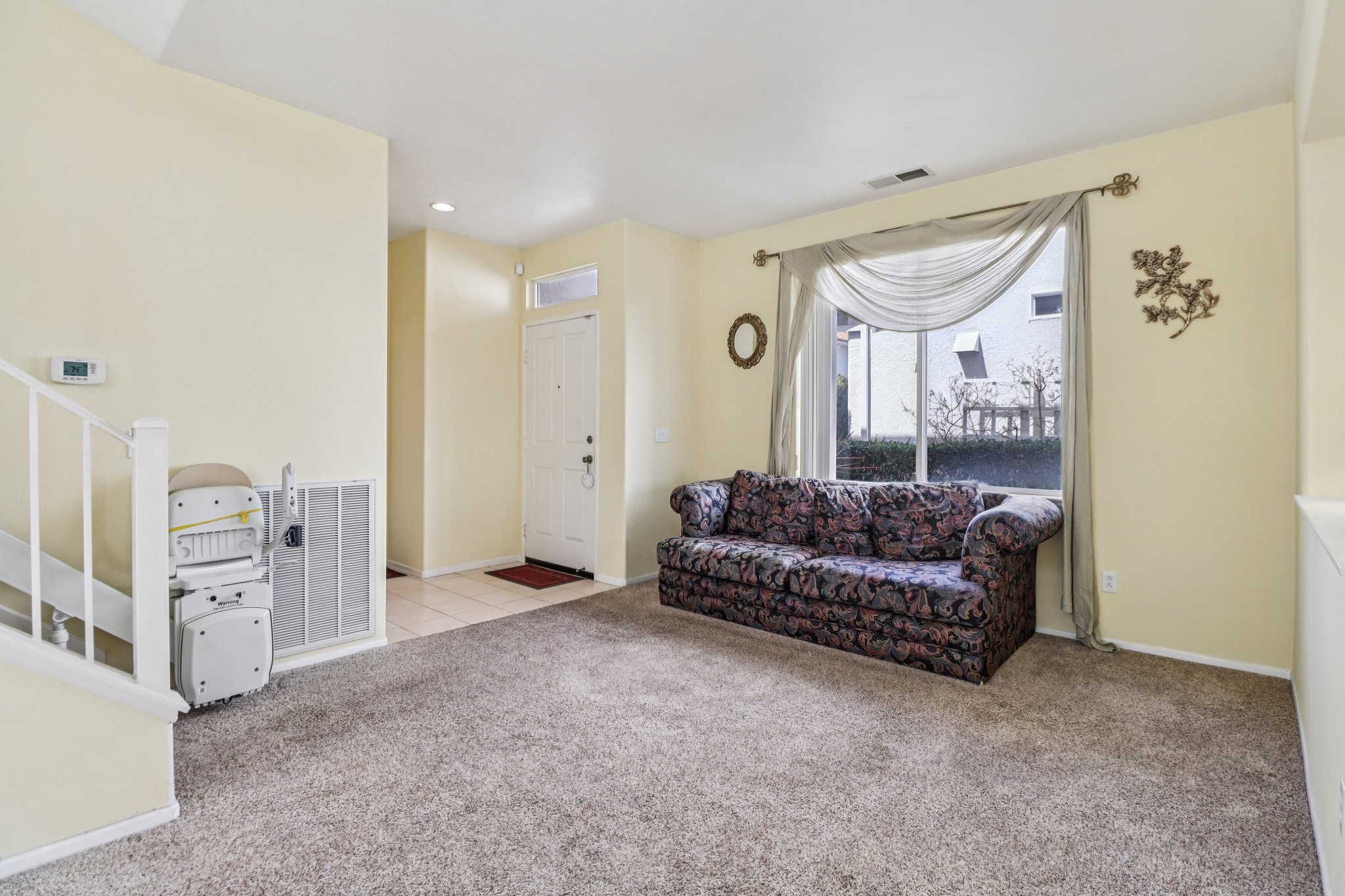 Compass Point Dr S 3-S1803-004.jpg