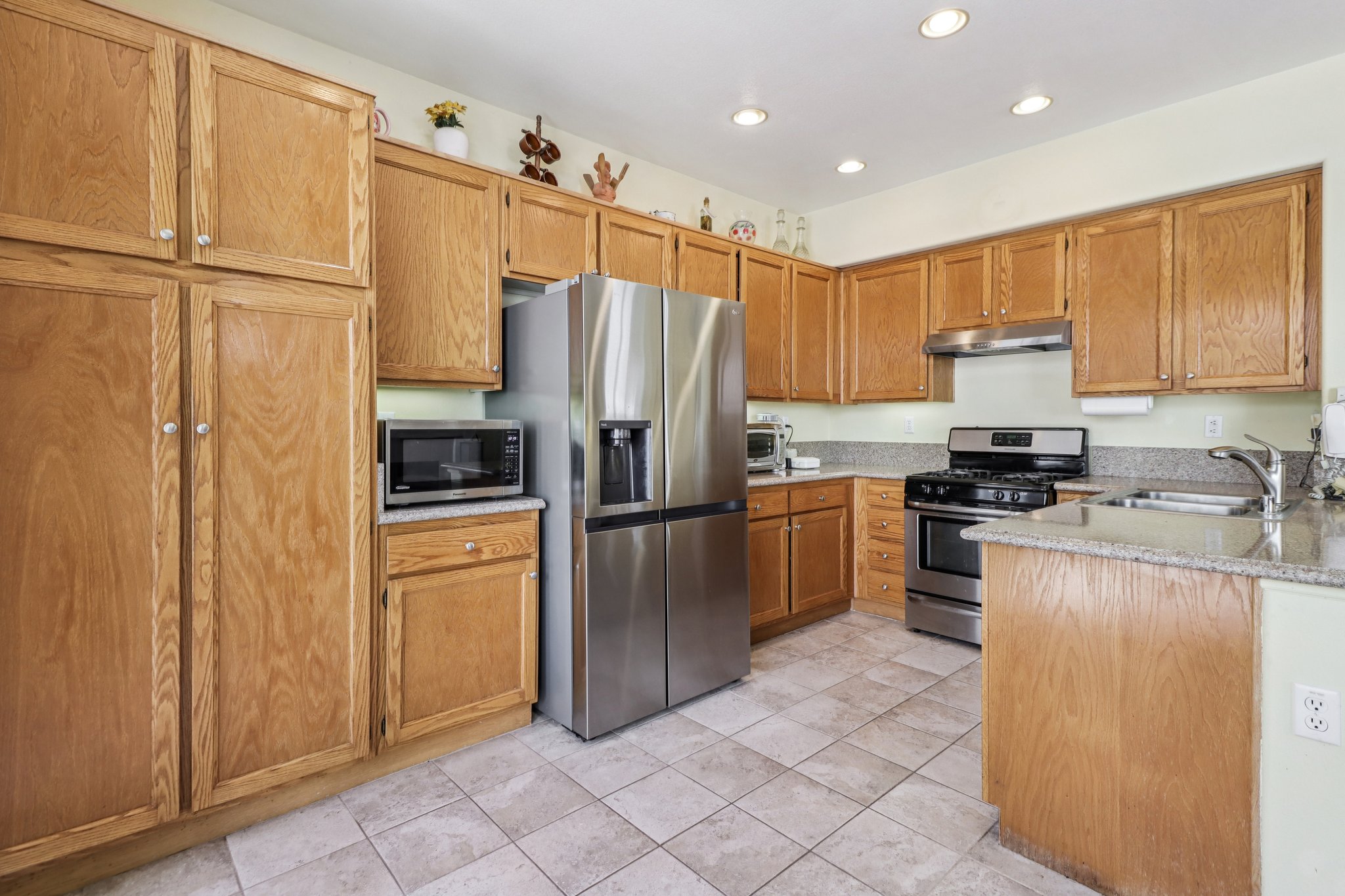 Compass Point Dr S 3-S1803-019.jpg