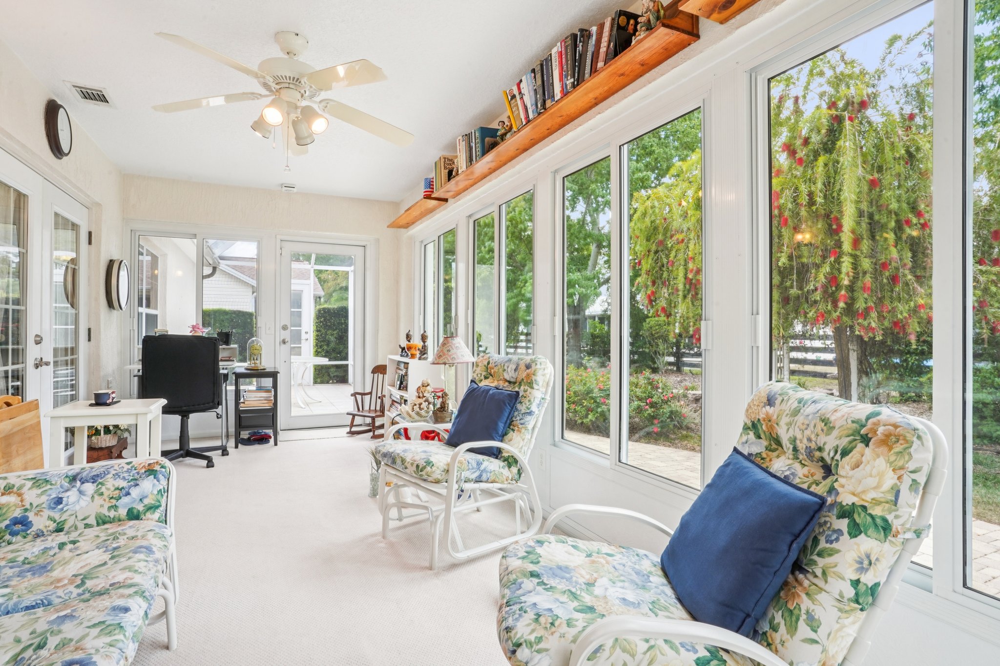 SE 176th Saffold St-S0404-030.jpg