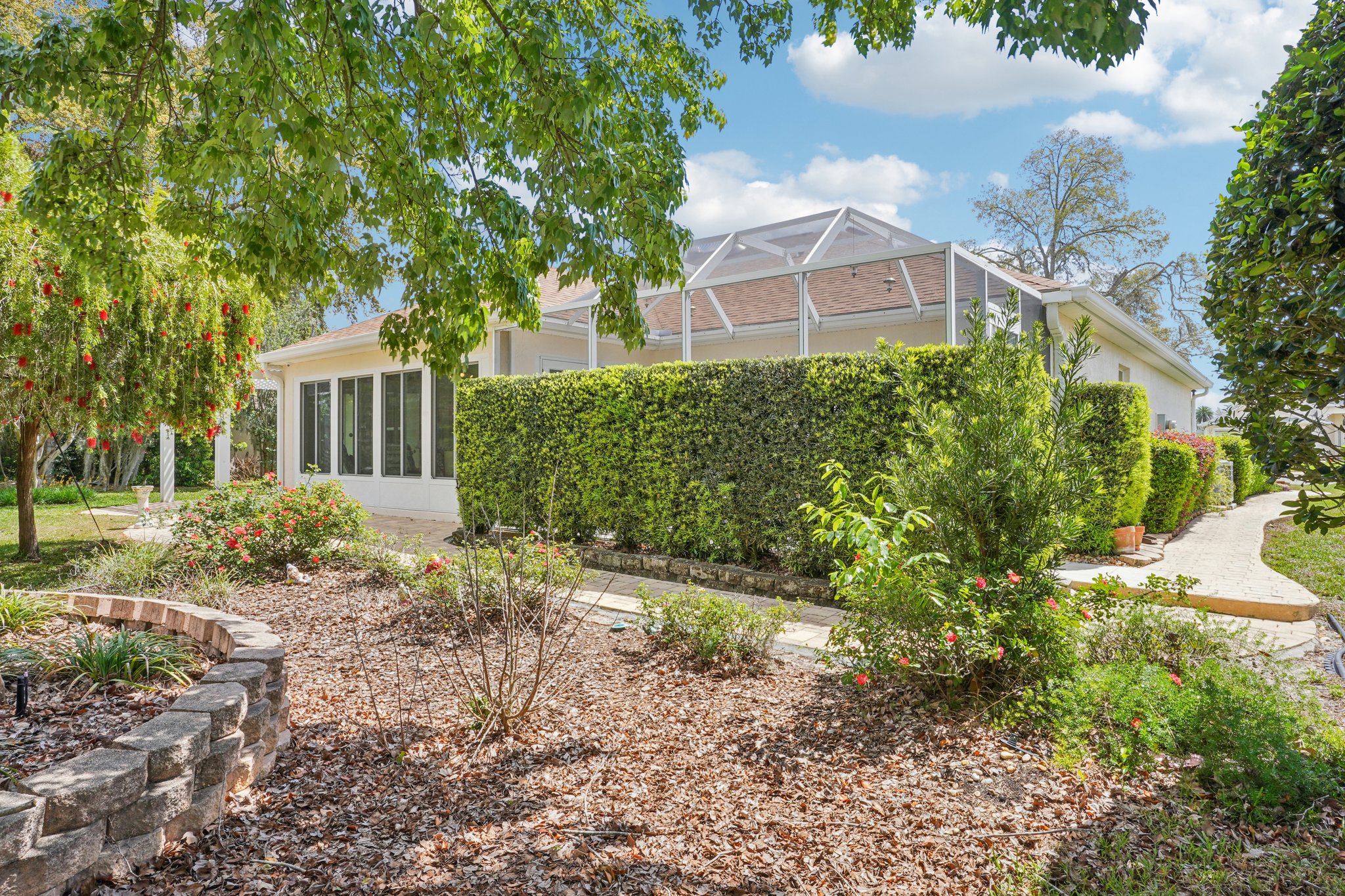 SE 176th Saffold St-S0404-038.jpg