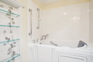 SE 176th Saffold St-S0404-025.jpg