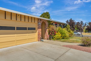 005_947 Crane Ave