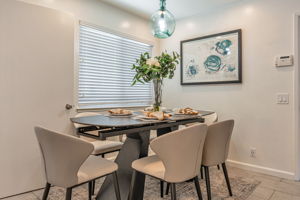 017_947 Crane Ave