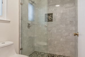 027_947 Crane Ave