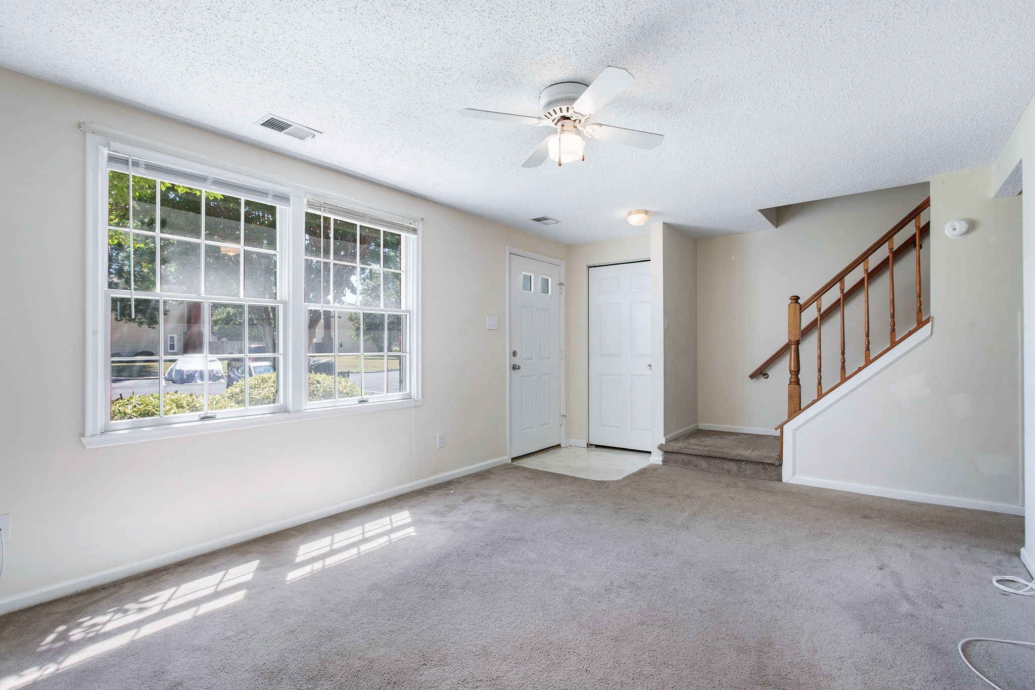06-Living Room